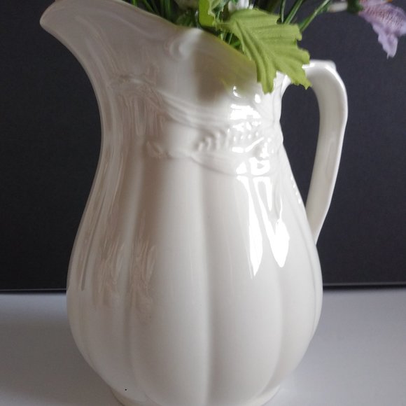 Weatherby Hanley England Wheat Pitcher Vase - Picture 4 of 14